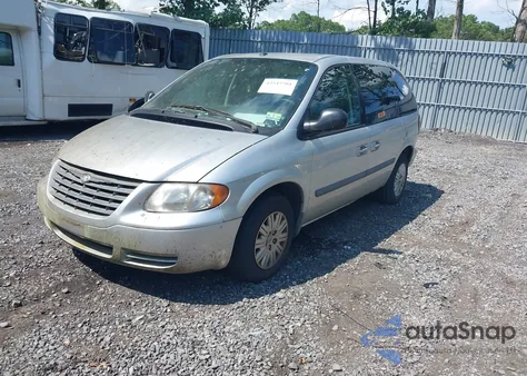 2007 Chrysler Town & Country z USA, uszkodzony, nr VIN 1A4GJ45R07B152105